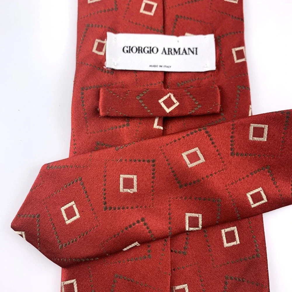 Giorgio Armani Italy‎ Mens Tie Burgundy & Taupe Geometric 100% Silk Necktie